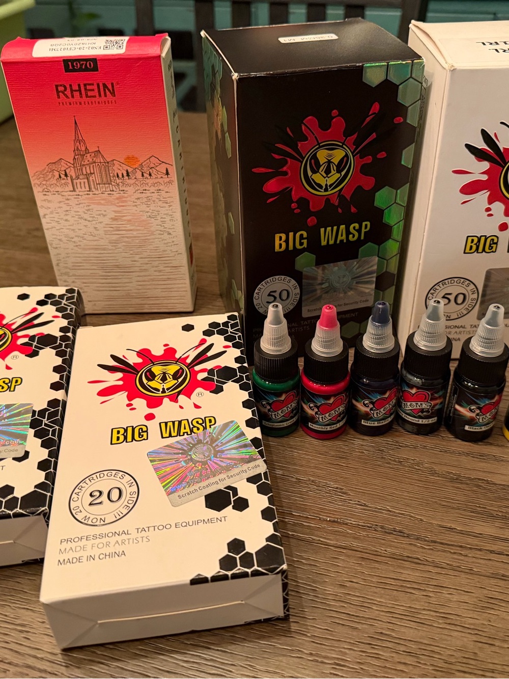 Big Wasp Tattoo Ink Set with Assorted Colors